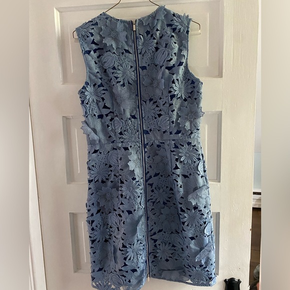 French connection size 8 3D floral dress - Picture 2 of 3